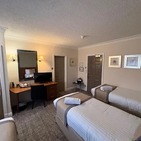 Caledonian Hotel-3